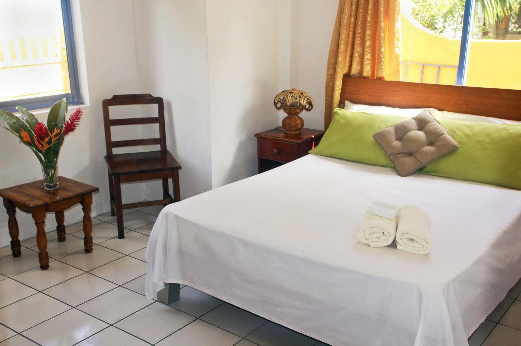 Vicky'S Holiday Apartment Beau Vallon  Dış mekan fotoğraf
